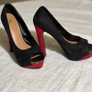 Women 7.5 black cheetah red 5.5-6” heel shoes